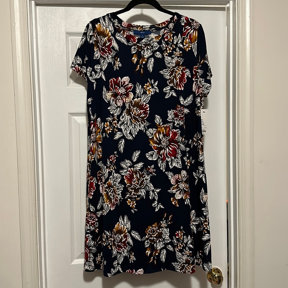NWT navy floral short dress